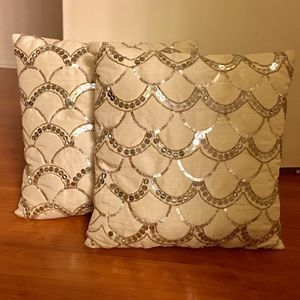 Sequin decorative pillows
